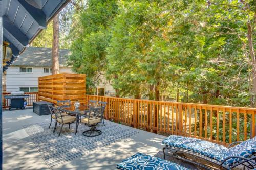 Steps to Lake Arrowhead Cabin with BBQ!
