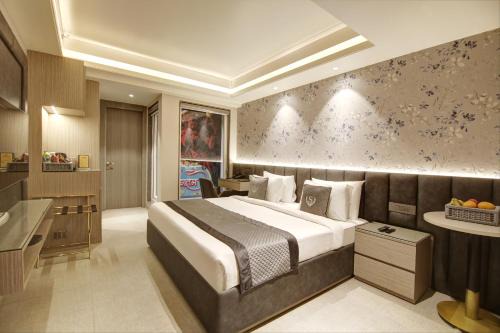 Stepstones Hotels and Inn-DLF PHASE 3 GURGAON