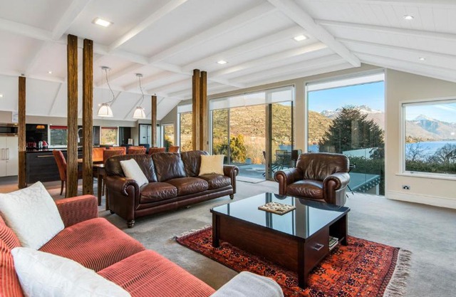 Stewart Lodge Luxury Spa