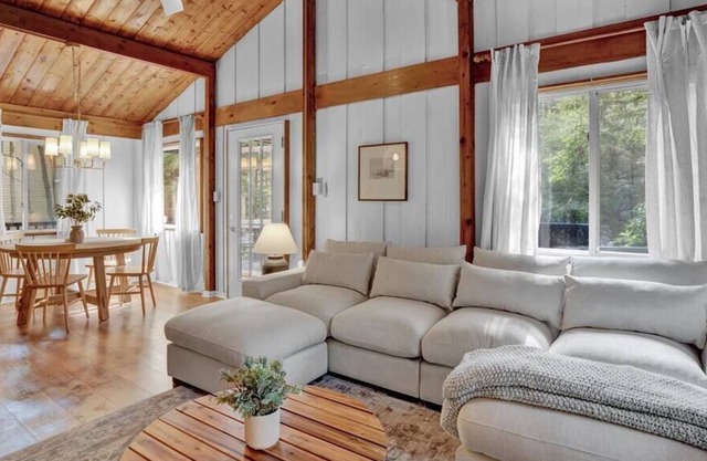 Stillwater Cottage Escape | Firepit