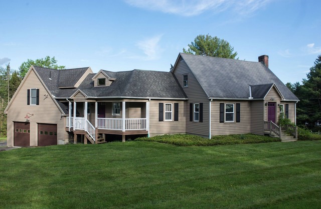 Stockbridge Cape near Tanglewood & Kripalu - Heart of the Berkshires!