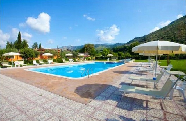 Stone Apartment with pool use.