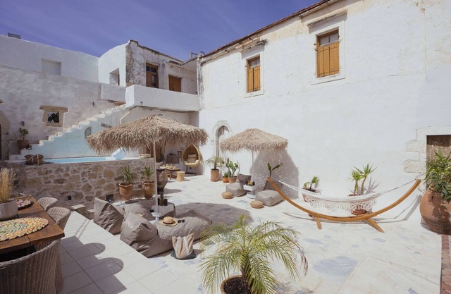 Stone Villa in Episkopi