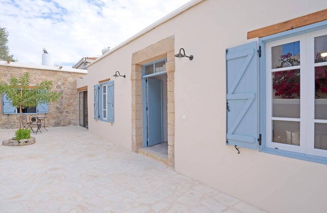 stonebuilt HiddenHouse