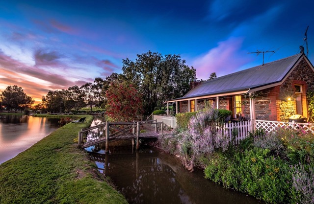 Stonewell Hideaway Cottage