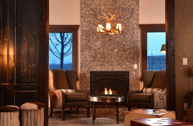 Stoney Creek Tulsa, Junior Theme Suite, Dry Bar, Whirlpool | 3 Units