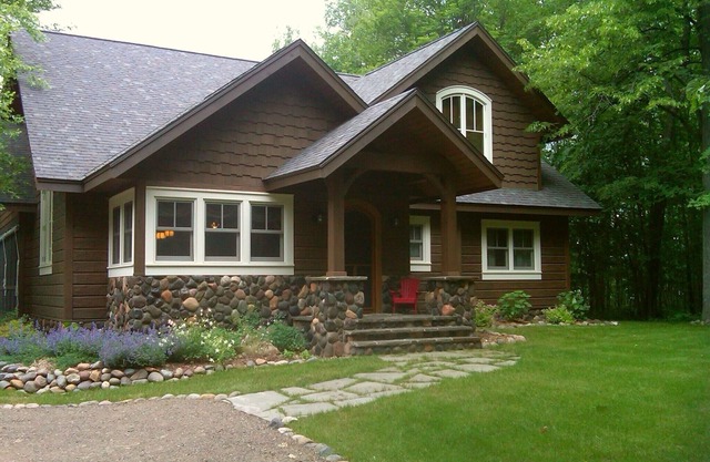 Story Book Vintage Northwoods Lodge Loaded With Charm & Comfort