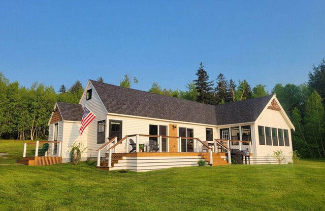 Stowe Hill Cottage. Min's to Lake and Mt Snow