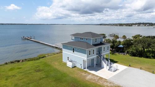 Straits Serenity home
