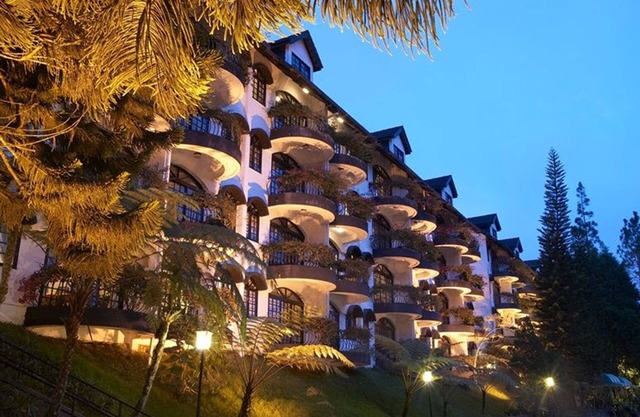 Strawberry Park Resort