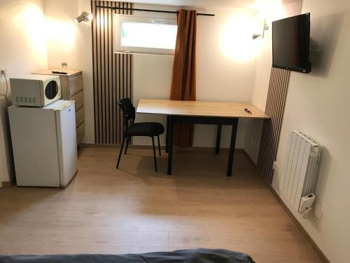 STUDIO à ROUILLON