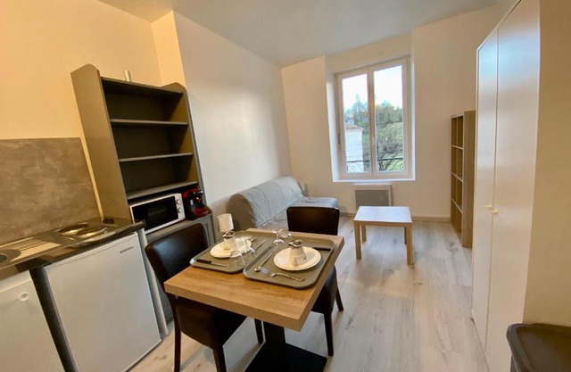 Studio 102 Immeuble persévérance