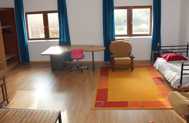 Studio 1st floor, 3 people, near central Belleville, edge of the Loire