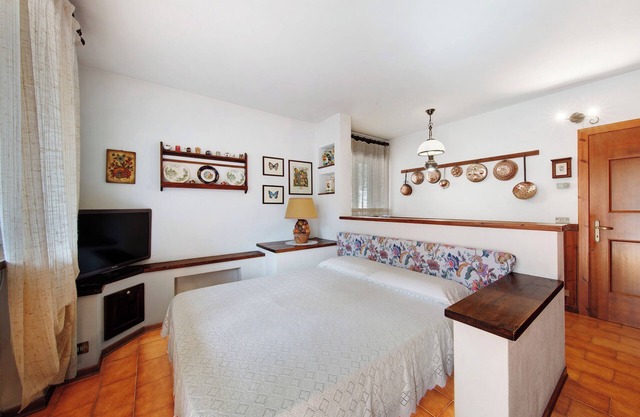 Studio Apartment 'Monolocale Monti Pallidi' with Mountain View, Private Terrace and Shared Garden