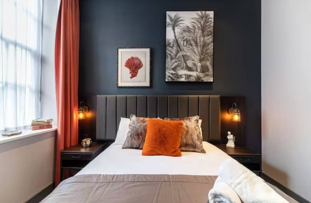 Studio Apartment 205 (Sleeps 4) - minutes from L1 and all major attractions
