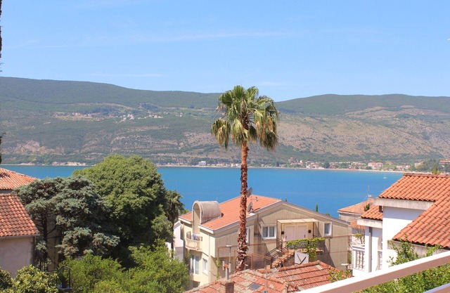 Studio apartment for 3 with sea view
