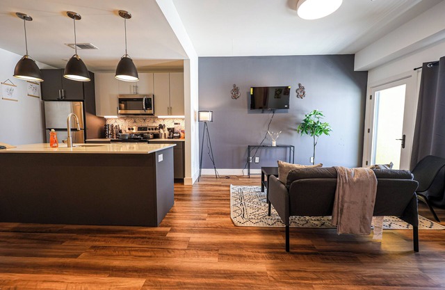 Studio Apartment-in-the-Heart of Philadelphia