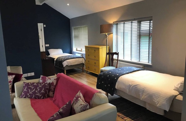 Studio Apartment sleeps up to 4 guests in Kinvara