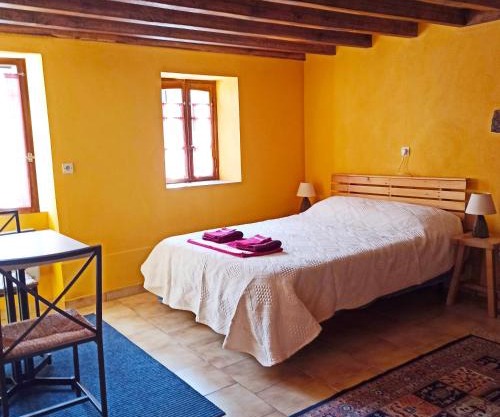 STUDIO "Au Village" 89120 Dicy