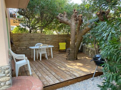 studio avec parking et extérieur à 2 min de la plage