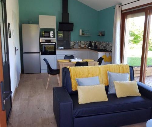 studio avec terrasse au calme