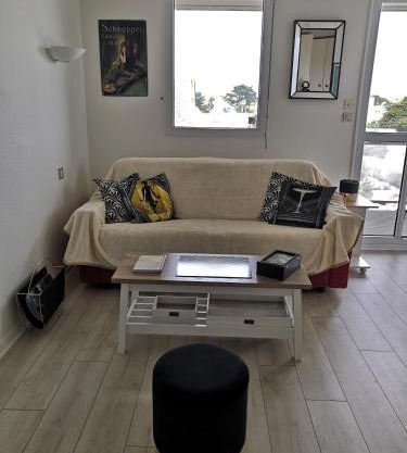 Studio cabine face piscine