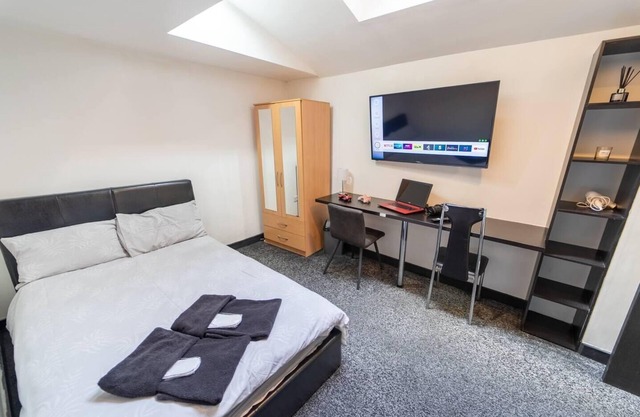 studio close to University of Birmingham