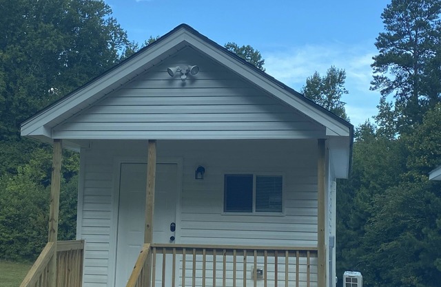 Studio cottage Modern country life -5min to Knightdale Downtown and restaurants