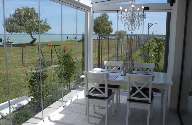 Studio directly on the beach