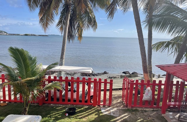 Studio facing the sea and only 15 minutes from the public ferry