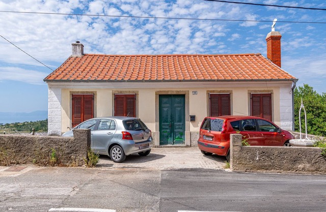 Studio flat with terrace Praputnjak, Rijeka (AS-20133-a)