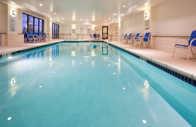 Studio | Free Breakfast. Pool. Gym