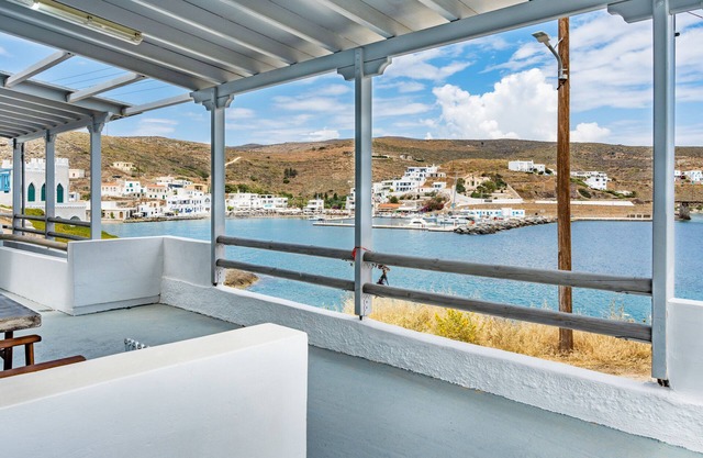 Studio 'Gorgona 1' with Sea View, Wi-Fi and Air Conditioning