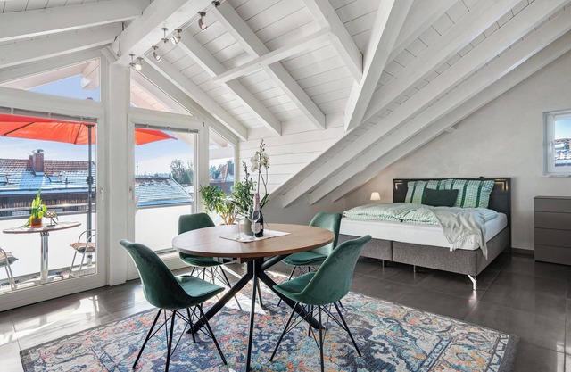 Studio 'Hofolding' with Balcony and Wi-Fi