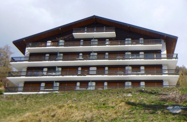 Studio in Veysonnaz with Stunning Mountain Views
