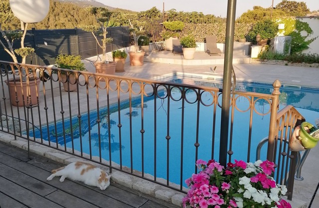 Studio la Dolce vita Bandol Family pool Clim. Private Parking