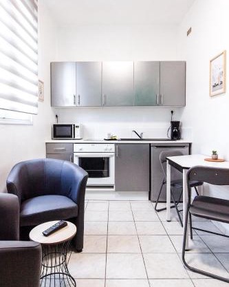 Studio lumineux idéalement situé