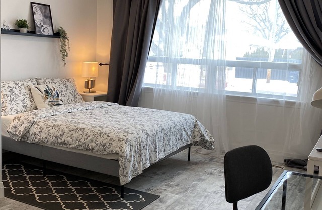 Studio near Pearson Airport and Kipling subway