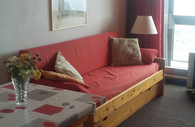 Studio sleeping comfort with views for summer and winter