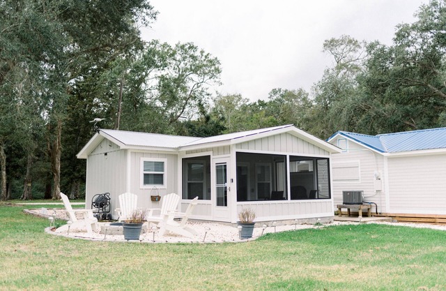 Studio style Cabana on the river