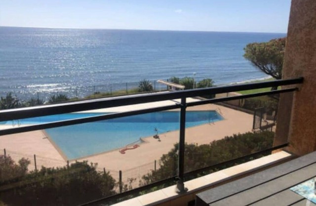 Studio vue Imprenable sur la mer !