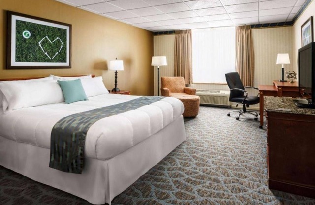 Studio w Indoor Pool & Spa Sauna at Lakeview Golf Resort
