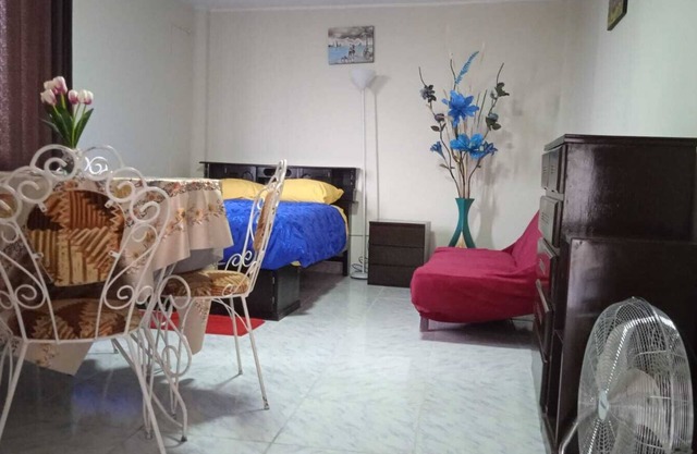 Studio with kitchen and Bathroom