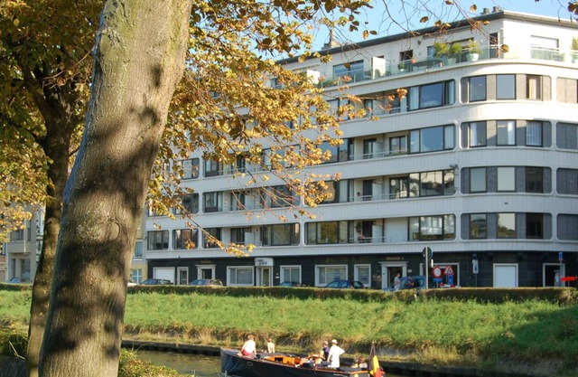 Studioludo : Furnished apartment Ghent with garage.