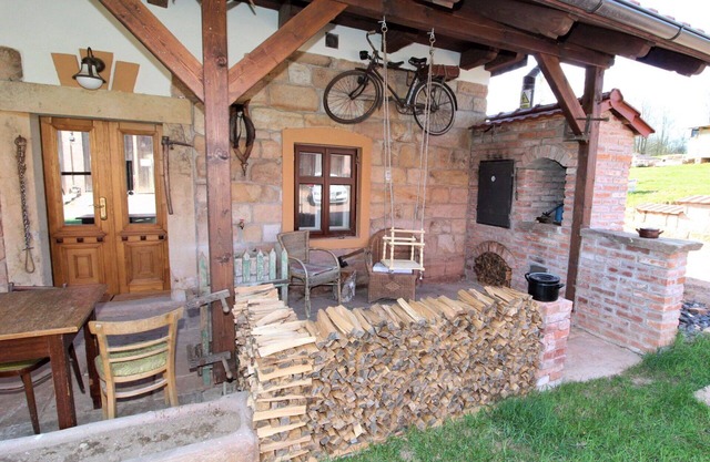Stunning private villa for 11 people with private pool, WIFI, TV, terrace and parking