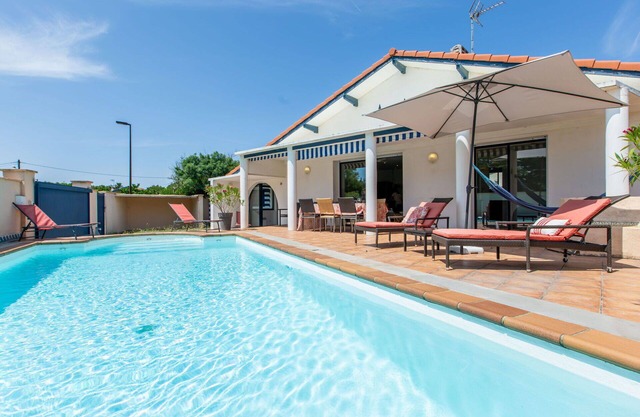Stunning private villa for 7 guests with WIFI, private pool, TV and terrace