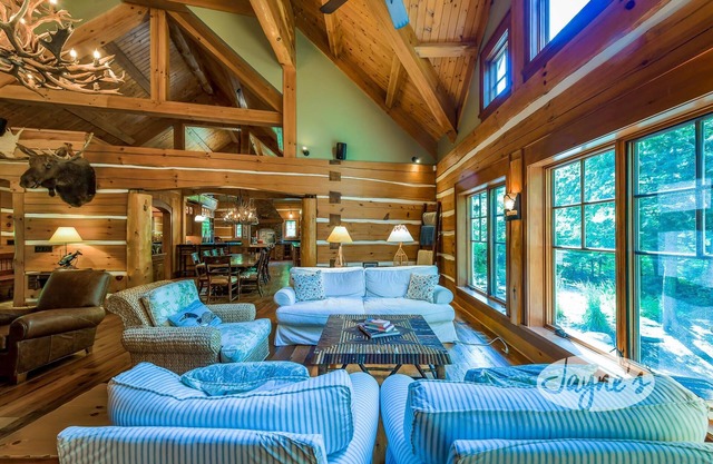 Stunning 6 Bdrm Kawagama Lake Compound! Ultimate privacy! Sunsets!