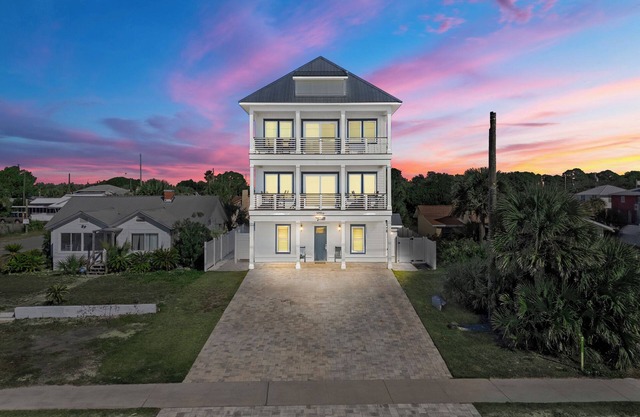 Stunning 7 bed/9 bath house in West PCB Spring is open, book now!