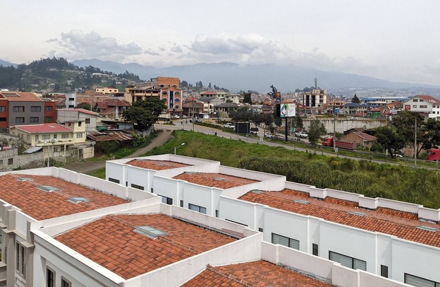 Stunning and spacious brand new 3 bedroom apartment