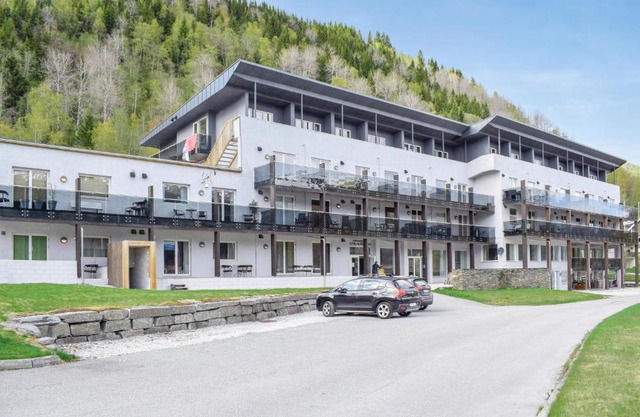 Stunning Apartment In Vossestrand